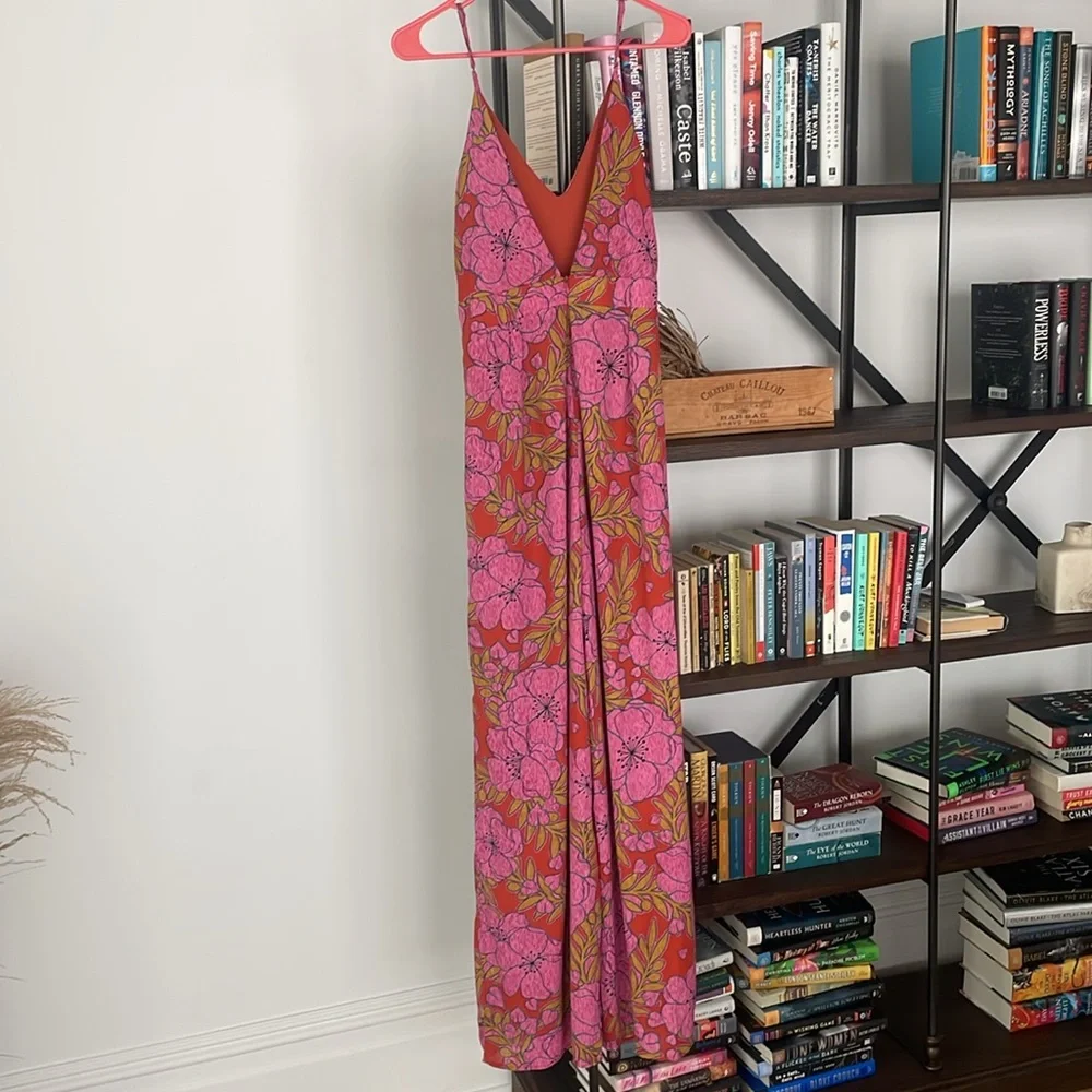 Red and pink floral jumpsuit size L, never worn, made by Dee Elly from Vici - Picture 2 of 4